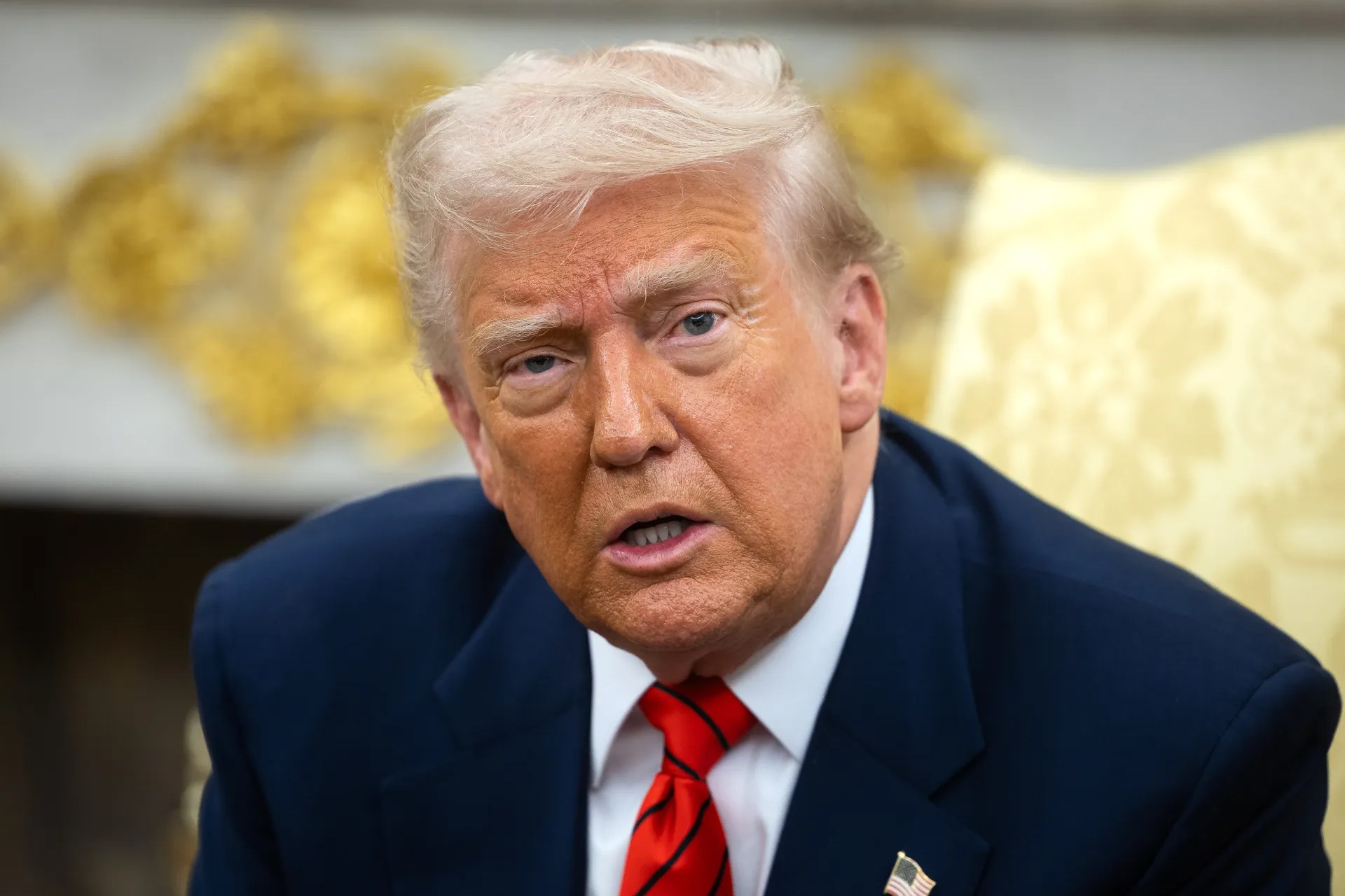 أستاذ دراسات استراتيجية يسخر من ترامب: تغريدته “عمل فني” يكشف التناقض الأميركي