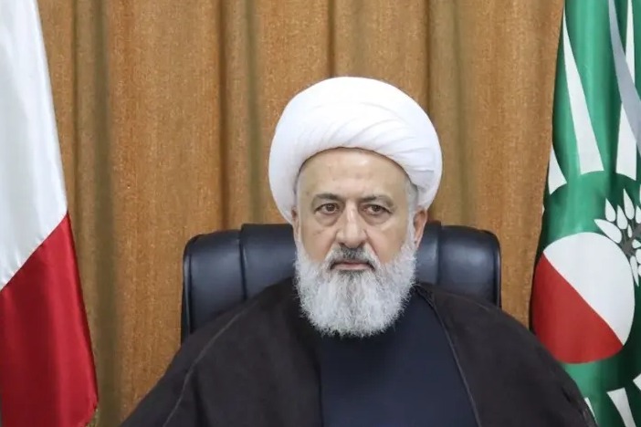 الشيح الخطيب يستقبل وفودًا إعلامية وتربوية: تأكيد على دور الاستثمار والتعليم في مواجه