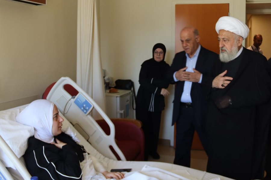 الشيخ الخطيب عاد الجريحة أماني بزي: صمودها درس في الصبر والمقاومة
