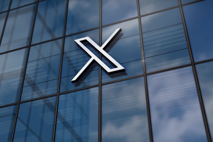 مداهمة مكاتب 