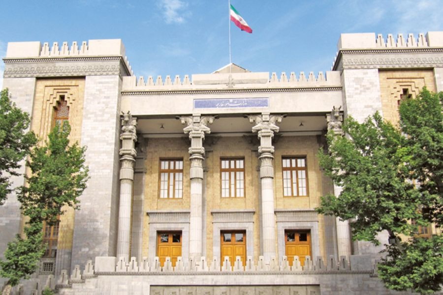 الخارجية الإيرانية: الغارات الأميركية خرقٌ للبند الأول من مذكرة التفاهم
