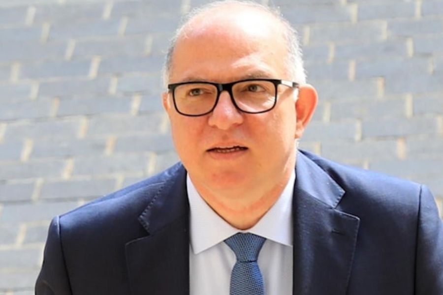 مكتب وزير العمل: متمسكون بواجبنا في تنظيم قطاع استقدام عاملات المنازل