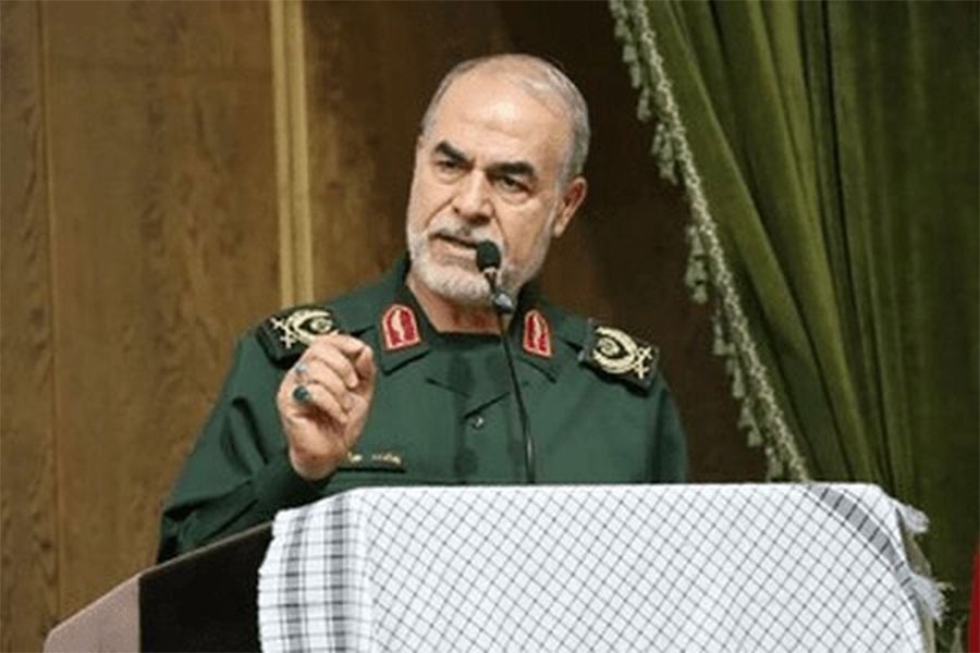نائب قائد الحرس الثوري: الأعداء استسلموا لإرادة الشعب الإيراني