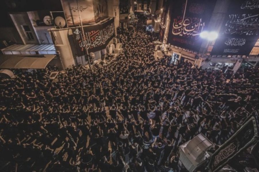 البحرين: حضور جماهيري واسع في إحياء عاشوراء رغم قيود النظام الخليفي