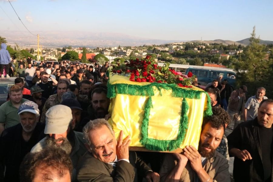 حزب الله وأهالي بلدة طاريا شيعوا فقيد الجهاد والمقاومة محمد عباس حميّة