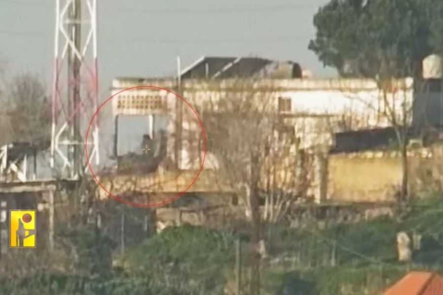 مشاهد من عملية استهداف المقاومة الإسلامية منزلًا يتمركز فيه جنود جيش العدو في القوزح