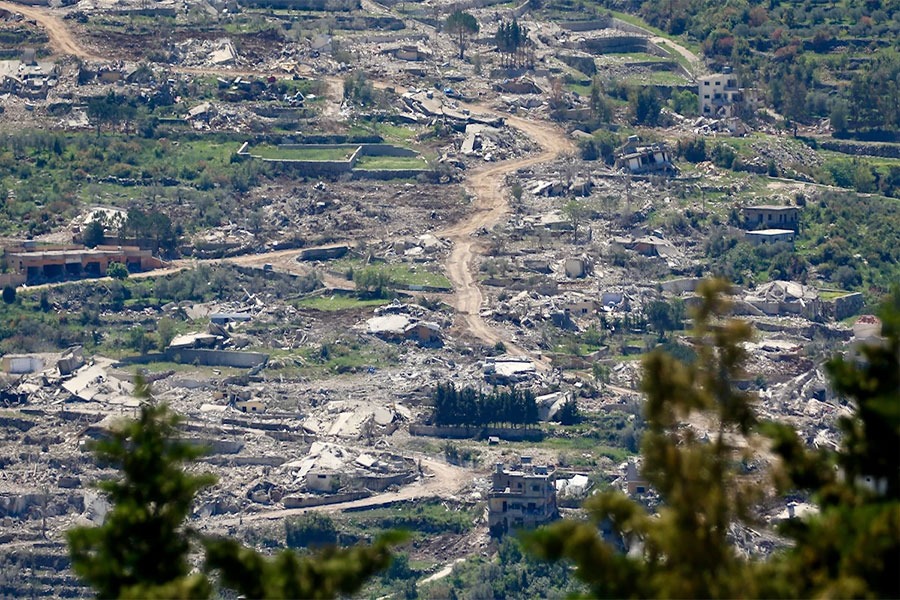 سلطة صاغرة تتوسّل العدو