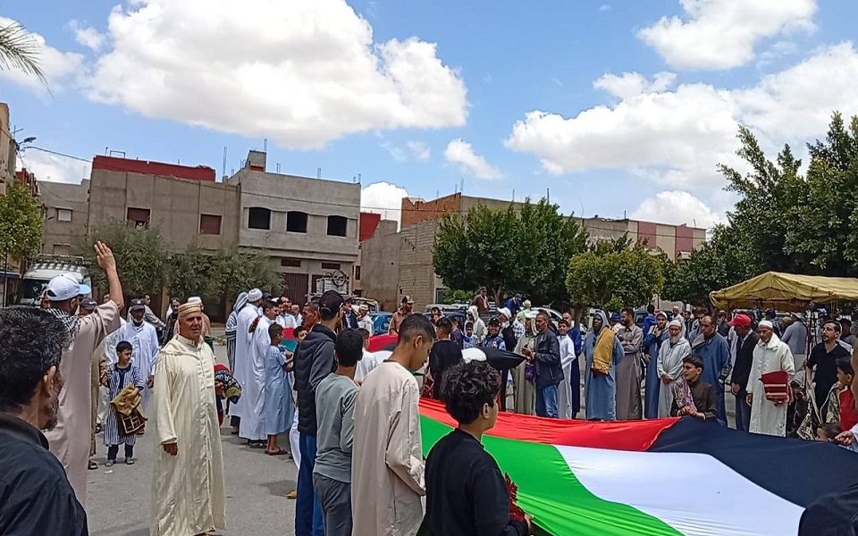 المغاربة يتظاهرون ضدّ التجويع والإبادة ورفضًا للتطبيع مع الكيان الصهيوني