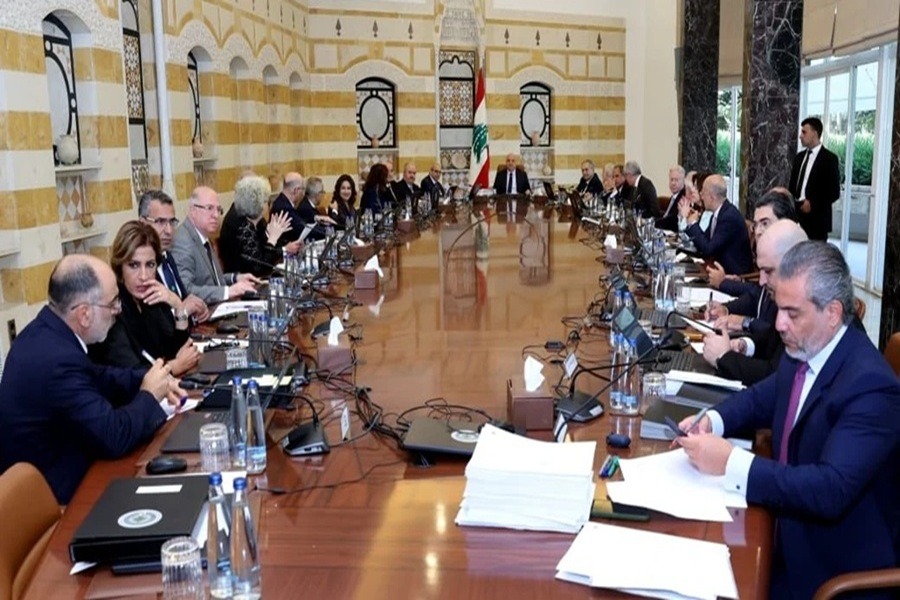 عون: يستحق الوزير ناصر الدين التهنئة على عملية إعادة تنظيم هيكلية وزارة الصحة