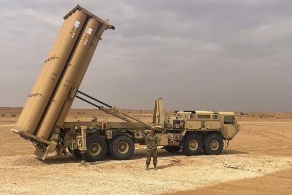 استخباراتي أميركي سابق: الدفاعات الجوية الأميركية قد تنفد في غضون أسبوع
