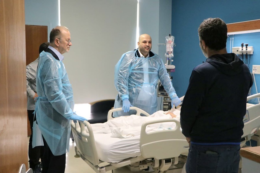 ناصر الدين يطلع على سير العمل في مركز طوارئ الصحة ويجول على عدة مستشفيات