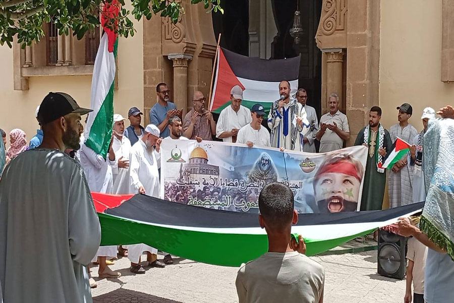 في وقفات احتجاجية:  الشعب المغربي يرفض التطبيع وينتصر لغزة