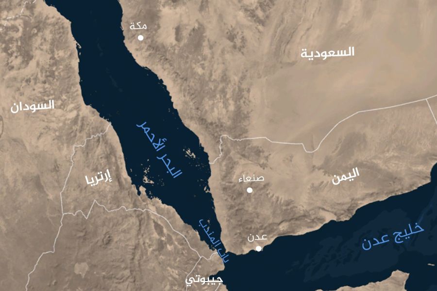 هيئة بحرية بريطانية: بدء غرق سفينة تعرضت لهجوم قرب الحديدة باليمن