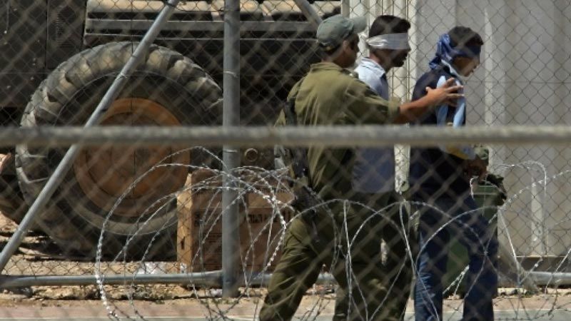 7 أسرى فلسطينيين يعانون ظروفًا صعبة