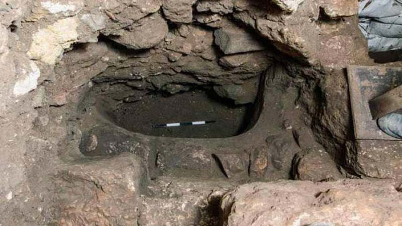 الأمطار تكشف نفقا حفره المستوطنون تحت الأرض جنوب المسجد الأقصى