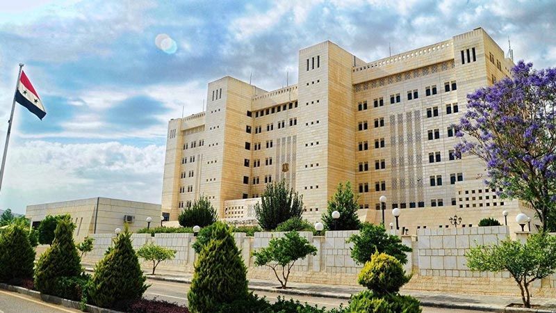 الإمارات تُعيد فتح سفارتها في دمشق وتصف سوريا بـ