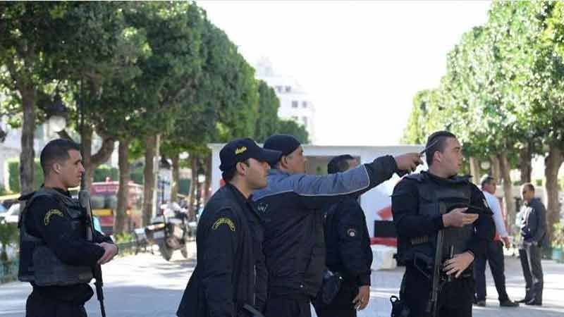 تونس: إرهابيان يفجران نفسيهما في