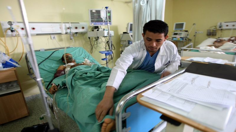 أزمة وقود في صنعاء والمستشفيات تكافح للبقاء