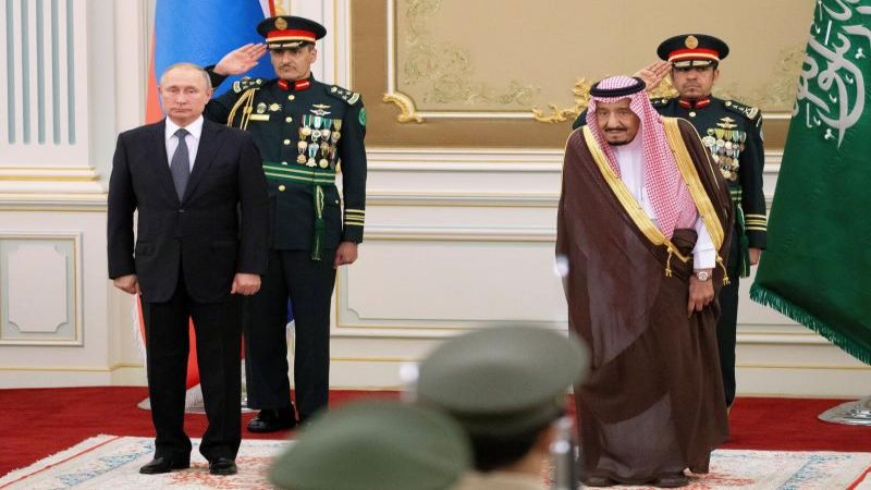 روسيا والسعودية توقعان ميثاق تعاون مستدام في إطار
