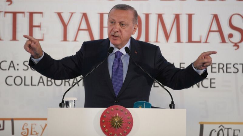 أردوغان يهدد بـ