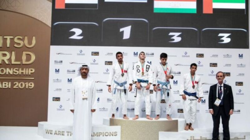 عزف النشيد