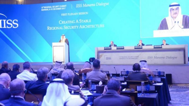 حين تحاضر