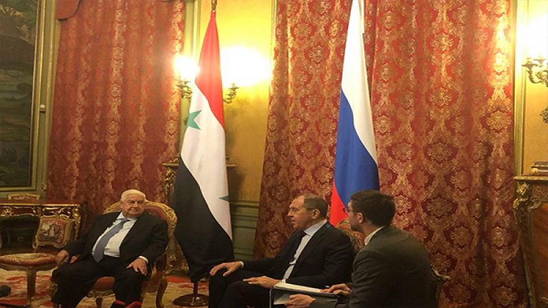 المعلم من موسكو: هناك دول تتآمر على سوريا لعرقلة جهودها في مكافحة الإرهاب