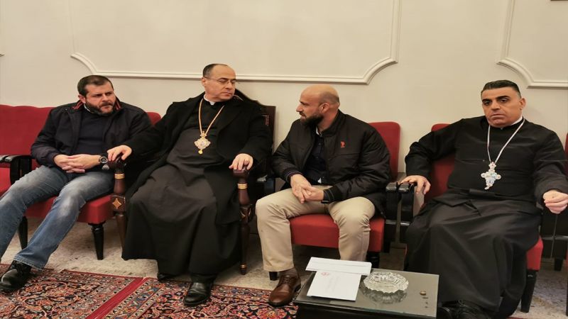 وفد من حزب الله يجول على الفعاليات المسيحية مهنئًا بالميلاد المجيد