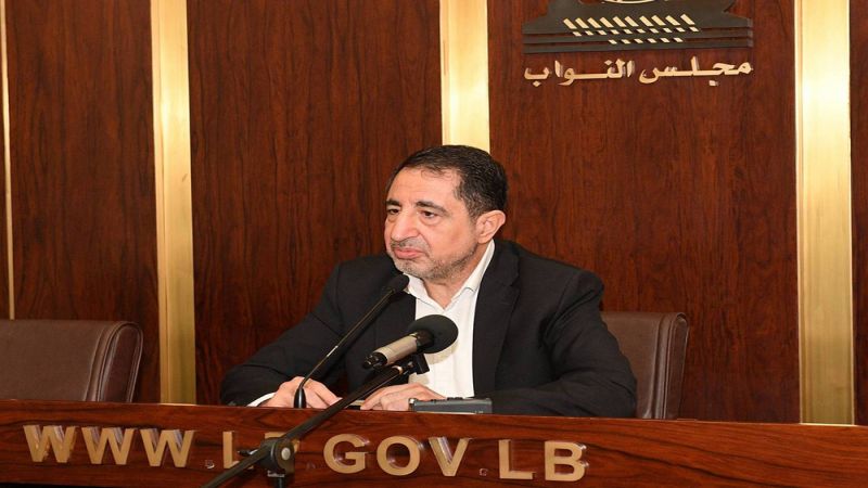 شقير يمدّد عقدَي الخليوي..والحاج حسن لـ