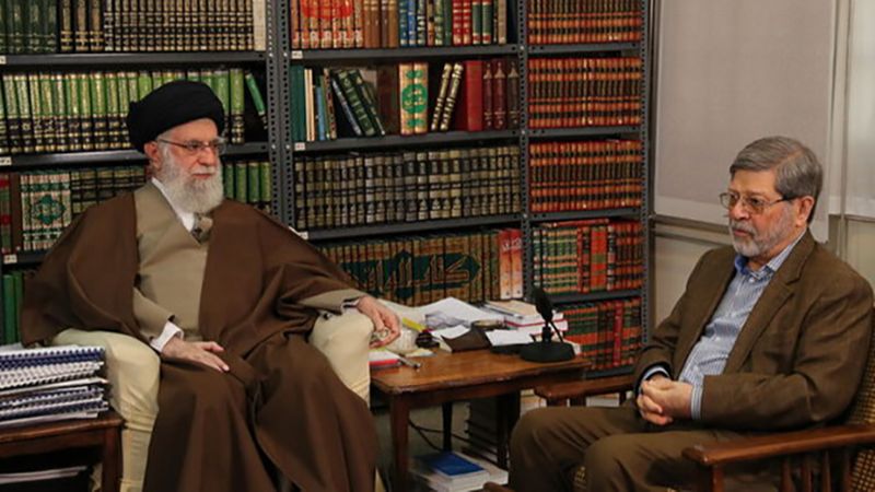 الإمام الخامنئي يثمّن جهود الأطباء والممرّضين في مكافحة فيروس 