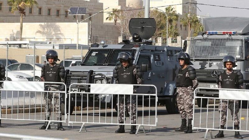 الأردن يفرض حظر تجوّل للحدّ من انتشار