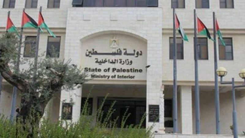 بعد ترويجهما لأخبار كاذبة..