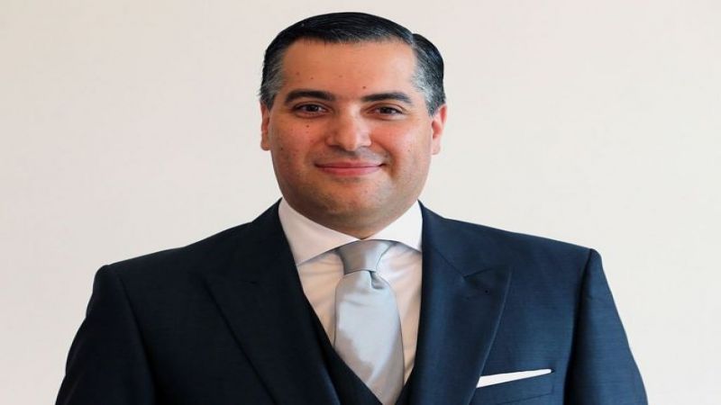 من هو مصطفى أديب؟