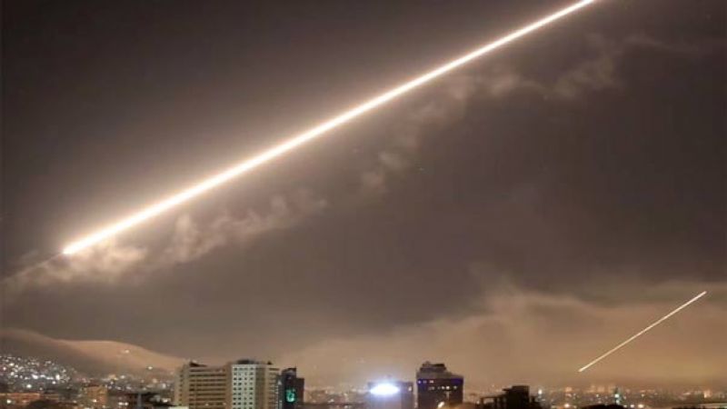 مصدر عسكري سوري: أطلق طيران العدو الإسرائيلي رشقة صواريخ من اتجاه التنف باتجاه مطار التيفور وقد تصدت لها وسائط دفاعنا الجوي
