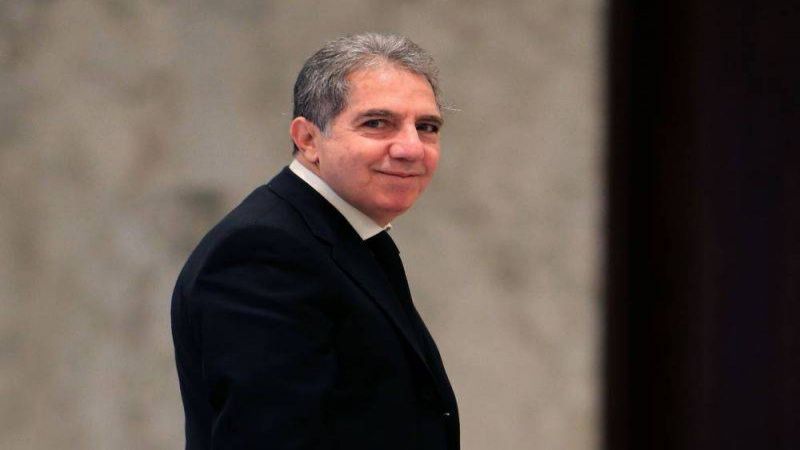 بعدما واكب