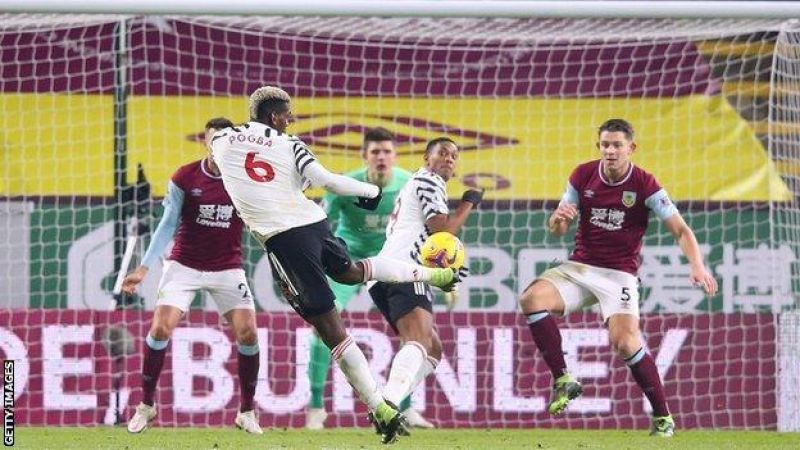 مانشستر يونايتد يعتلي صدارة الدوري الانكليزي الممتاز