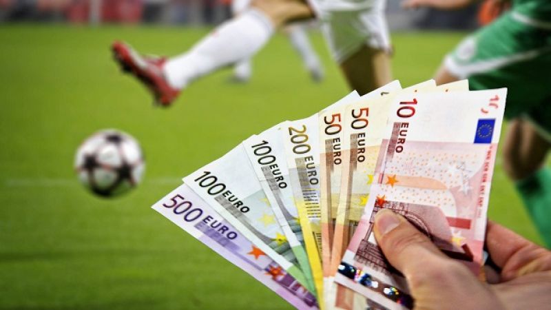 للمرة الأولى منذ عام 2016.. تراجع في سوق انتقالات اللاعبين