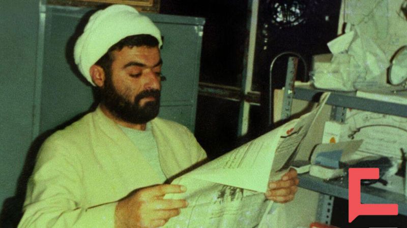 الشيخ راغب حرب: العمامة المسلّحة بالموقف