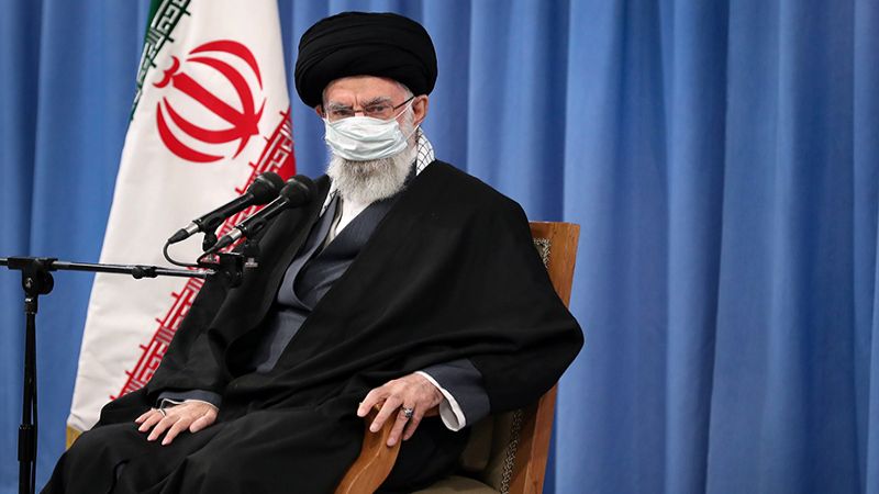 الإمام الخامنئي يبعث رسالة تعزية إلى السيد نصرالله بوفاة الشيخ أحمد الزين