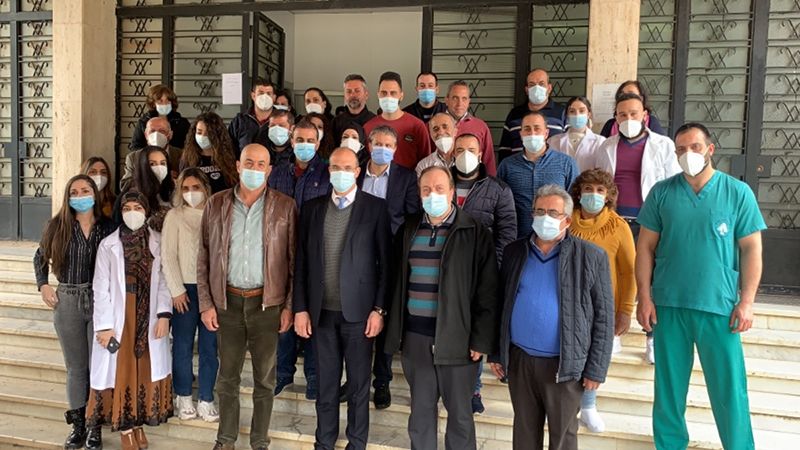 حسن: أعداد تتزايد وتفلّت واضح من الضوابط الوقائية