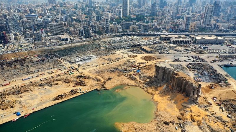 شركة سويسرية تحذِّر: صوامع القمح المتضررة بانفجار بيروت قد تنهار
