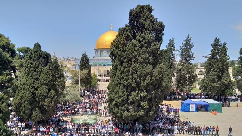 70 ألف مصلٍّ في جمعة رمضان الأولى بالأقصى