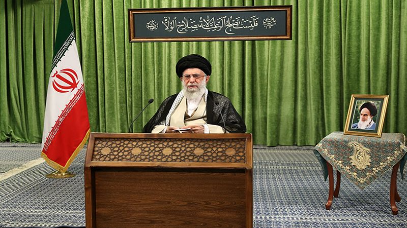 الإمام الخامنئي للشعب الإيراني: المحرِّضون على مقاطعة الانتخابات لا يهتمّون لأمركم