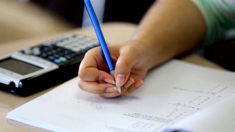 وزارة التربية تلغي امتحانات 