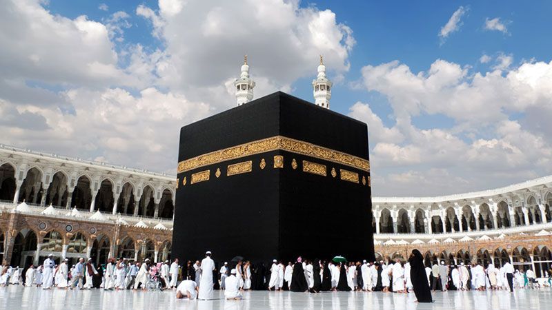 السعودية تستأنف استقبال المعتمرين من الخارج