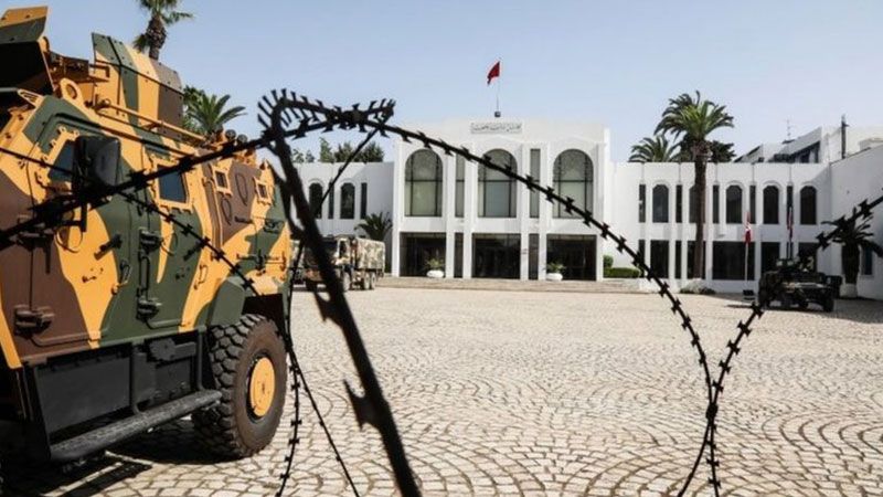 تونس: حملة الإعفاءات والإقالات مستمرة