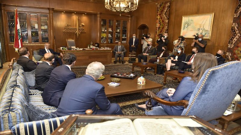 الرئيس بري لوفد الكونغرس الأميركي: لإلزام 
