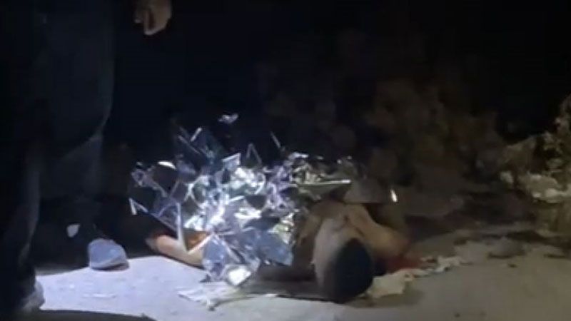 الاحتلال تركه ينزف على الأرض حتى استشهاده