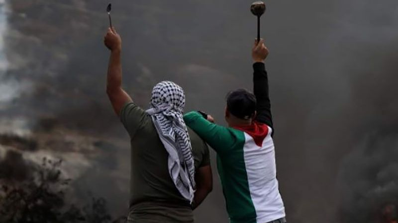 فلسطين: الآلاف ينتصرون للأسرى في