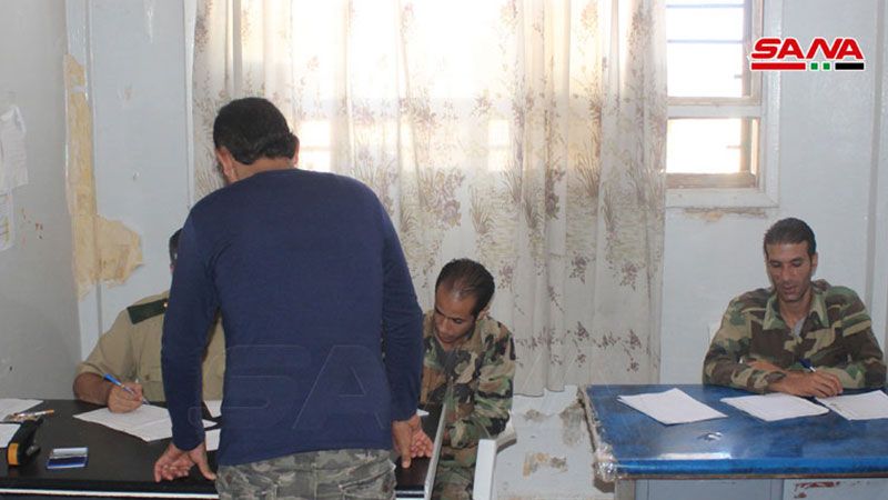 الجيش السوري يفتتح مركزًا لتسوية أوضاع المسلحين في بلدة اليادودة بريف درعا